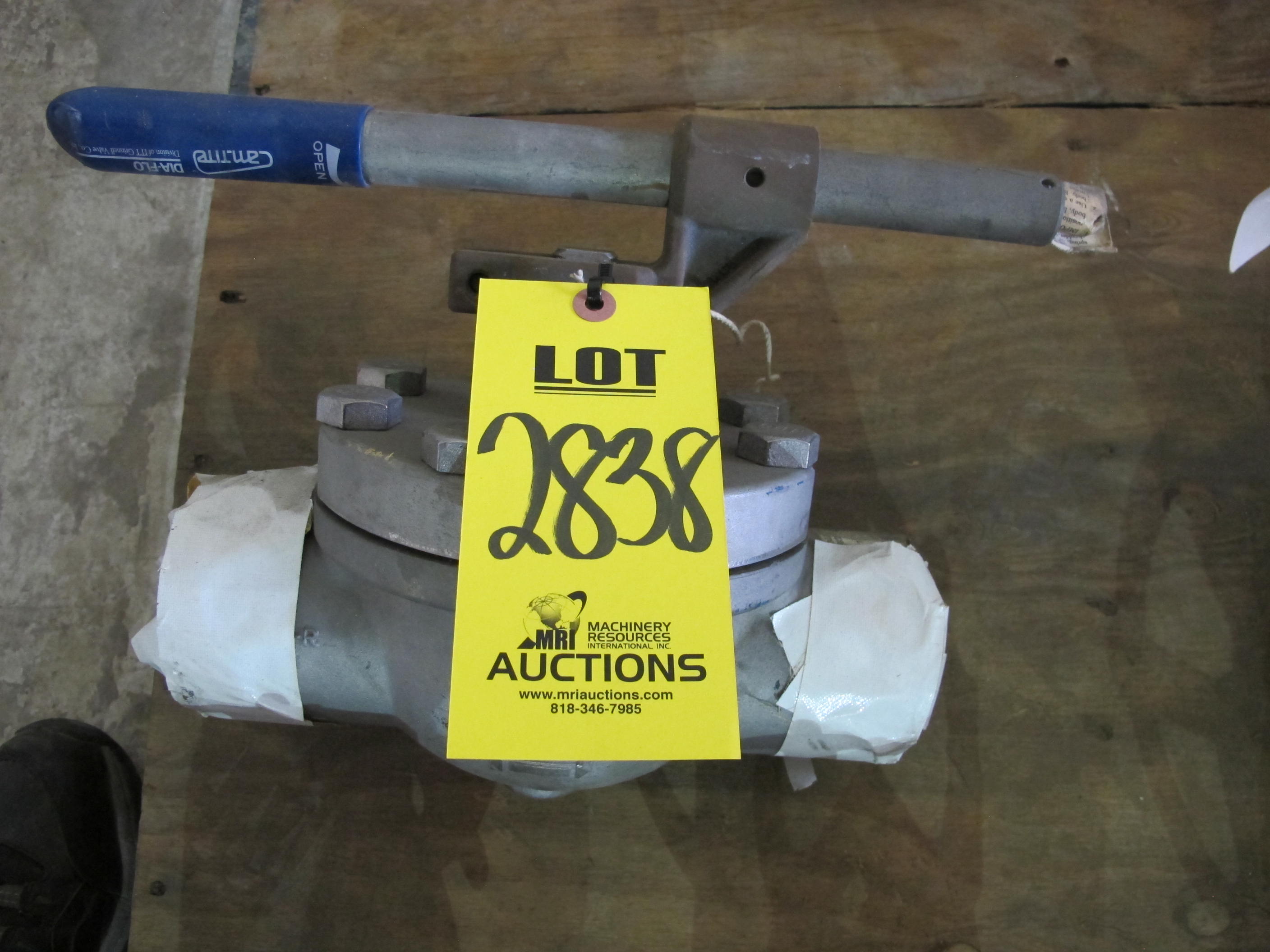 VALVE, BALL TYPE, 3" SIZE, SS MATERIAL, BUTTWELD CONNECTIONS, INLINE STYLE, T-HANDLE OPERATOR. (W-51) LOADING & HANDLING FEE $15-